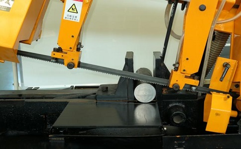 白鹭湖管理区数控带锯床自动送料精度会出现偏差吗? 白鹭湖管理区数控带锯床自动送料精度会出现偏差吗?