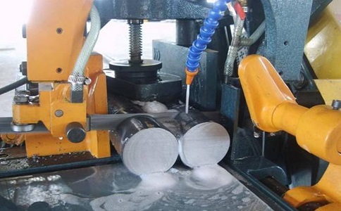 白鹭湖管理区卧式带锯床的送料方式有哪几种？